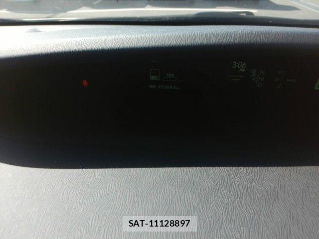 Toyota PRIUS 2012-08 7223647-3