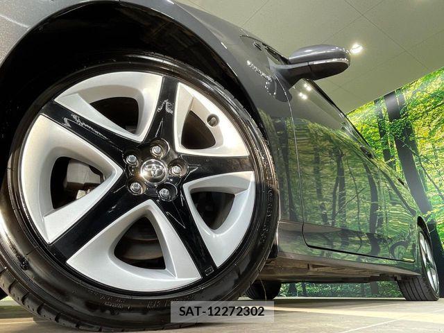 Toyota PRIUS 2017-03 7223714-12