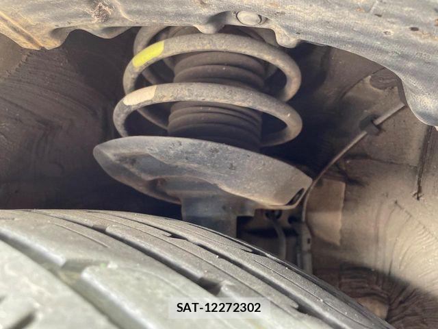 Toyota PRIUS 2017-03 7223714-19