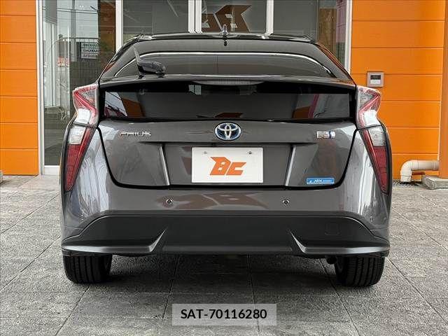 Toyota PRIUS 2017-09 7223729-13