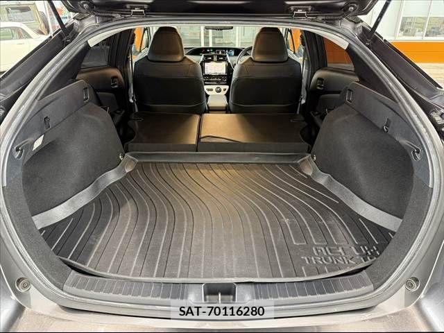 Toyota PRIUS 2017-09 7223729-20
