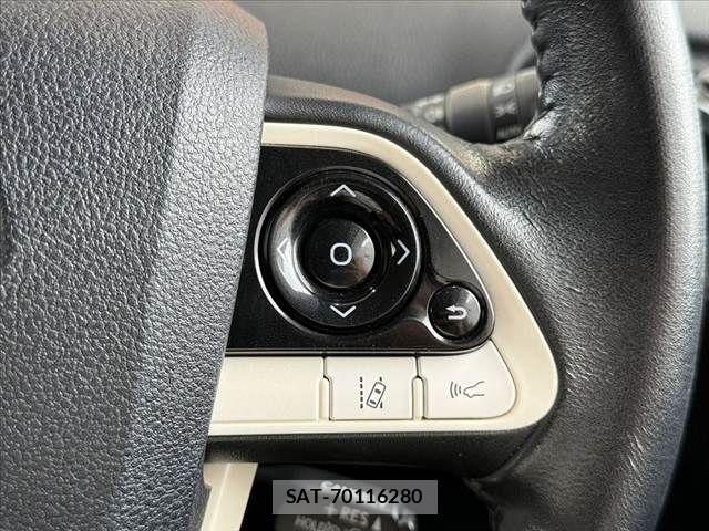 Toyota PRIUS 2017-09 7223729-27
