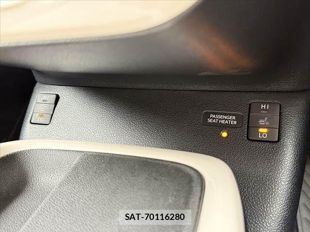 Toyota PRIUS 2017-09 7223729-6