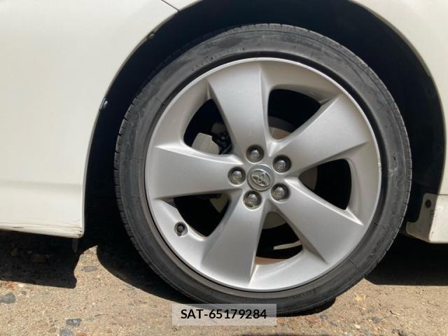 Toyota PRIUS 2012-02 7223644-11