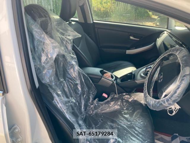 Toyota PRIUS 2012-02 7223644-14