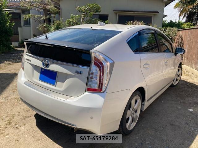 Toyota PRIUS 2012-02 7223644-4