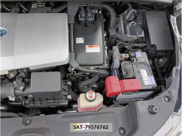 Toyota PRIUS 2019-02 7223756-17