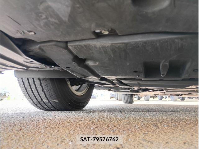 Toyota PRIUS 2019-02 7223756-18