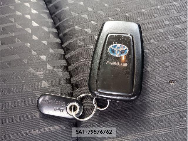 Toyota PRIUS 2019-02 7223756-22