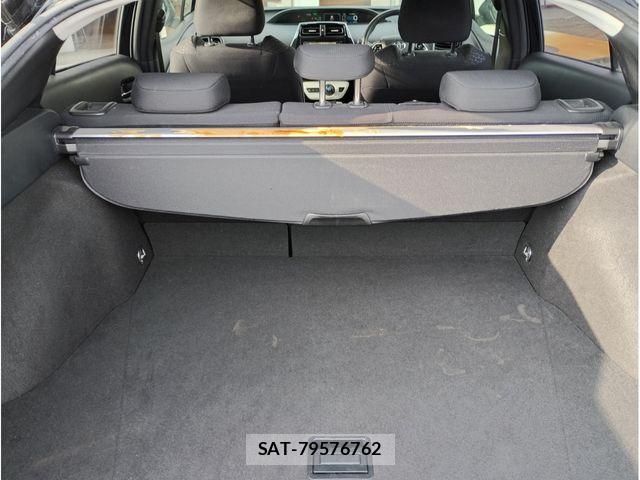 Toyota PRIUS 2019-02 7223756-8