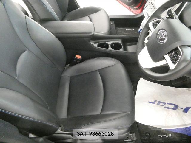 Toyota PRIUS 2016-06 7223703-11