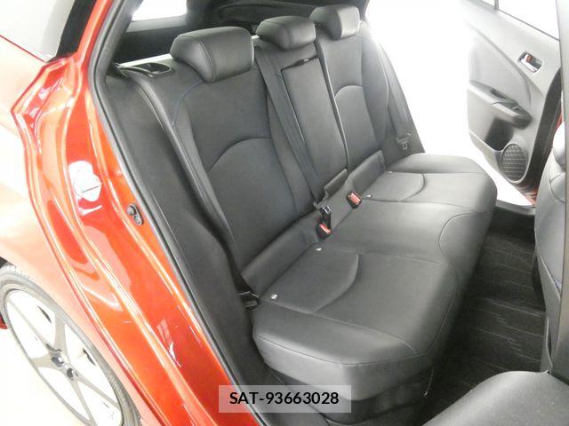 Toyota PRIUS 2016-06 7223703-13