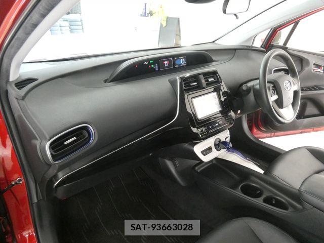 Toyota PRIUS 2016-06 7223703-16