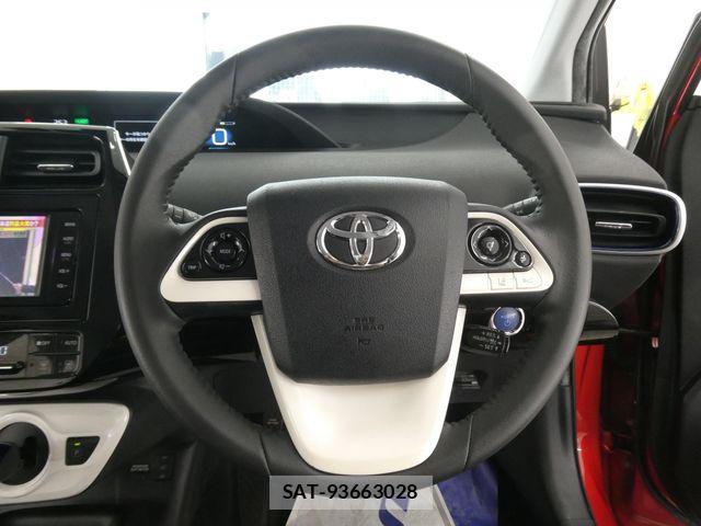 Toyota PRIUS 2016-06 7223703-17