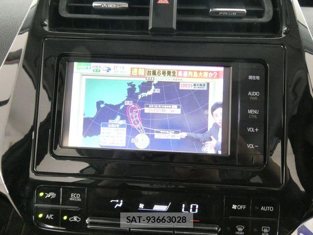 Toyota PRIUS 2016-06 7223703-22