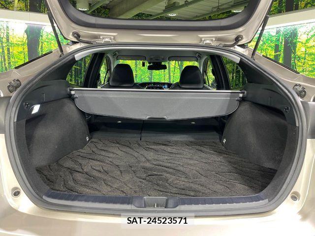 Toyota PRIUS 2017-11 7223734-10