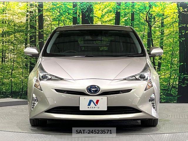 Toyota PRIUS 2017-11 7223734-13