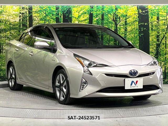Toyota PRIUS 2017-11 7223734-15