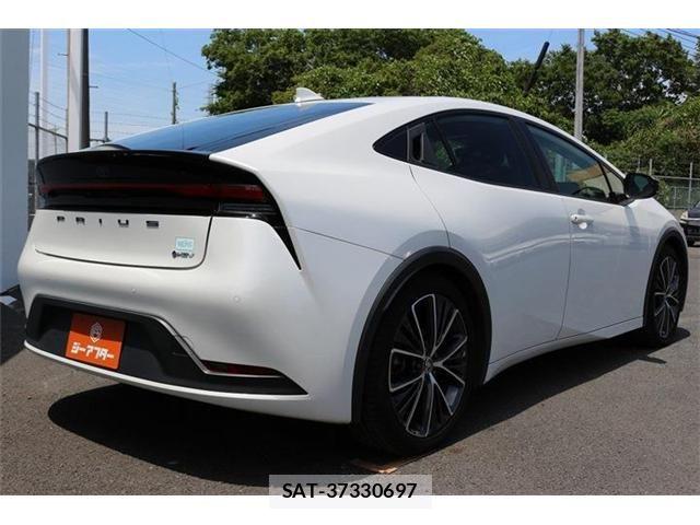 Toyota PRIUS 2023-02 7217077-21