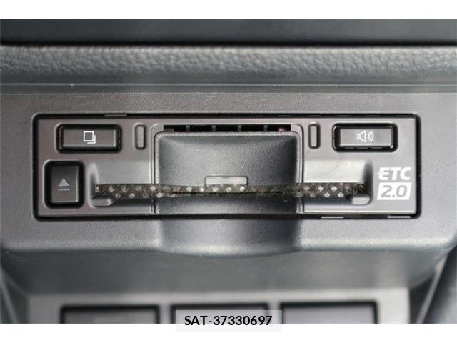 Toyota PRIUS 2023-02 7217077-5