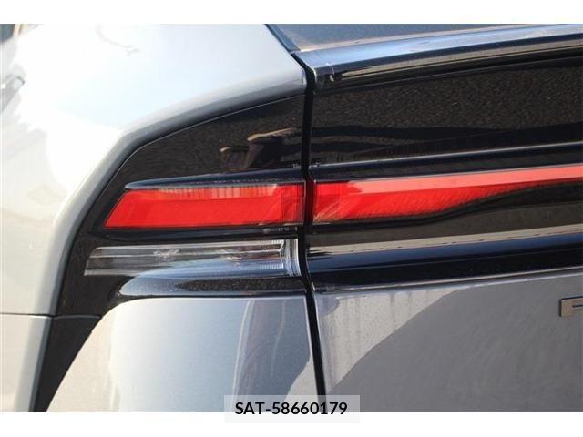Toyota PRIUS 2024-08 7223850-18