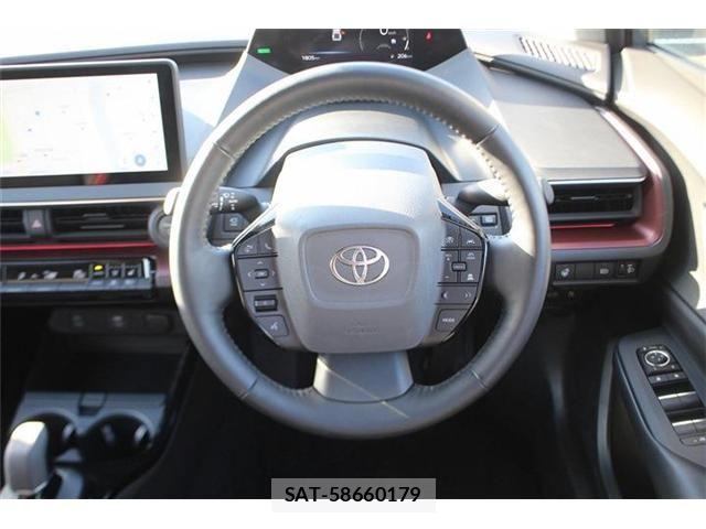 Toyota PRIUS 2024-08 7223850-23