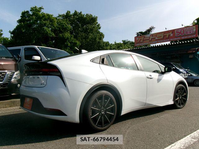 Toyota PRIUS 2023-02 7223800-12