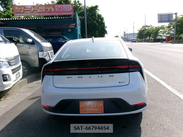 Toyota PRIUS 2023-02 7223800-13