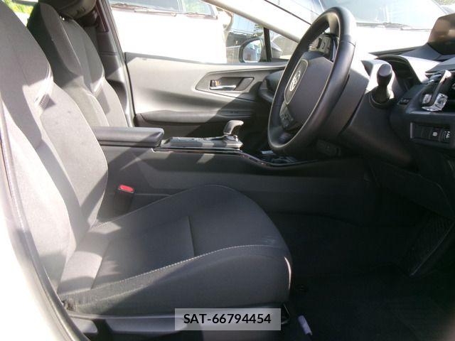 Toyota PRIUS 2023-02 7223800-18