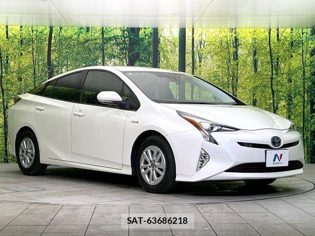 Toyota PRIUS 2018-05 7223748-15