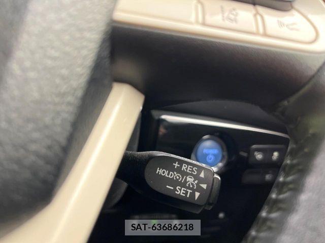 Toyota PRIUS 2018-05 7223748-5