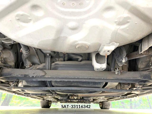 Toyota PRIUS 2013-07 7223663-18
