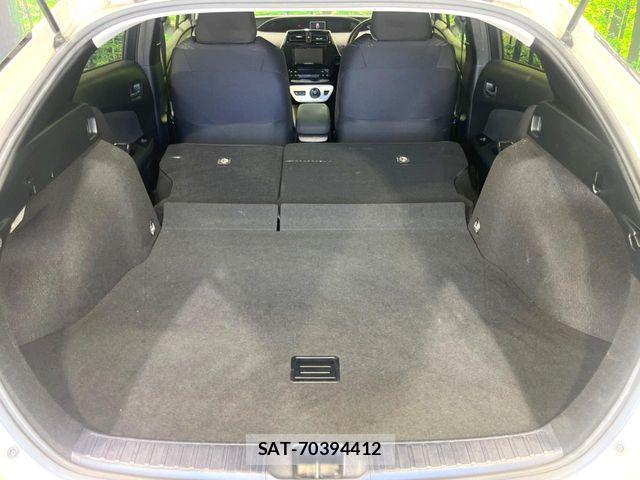 Toyota PRIUS 2018-04 7223744-9
