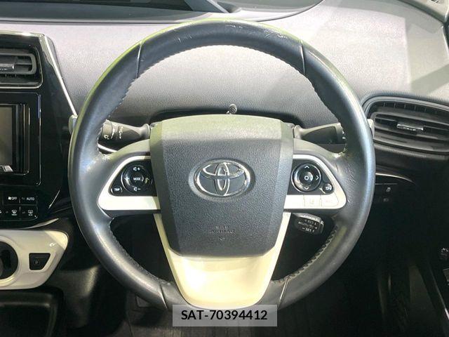 Toyota PRIUS 2018-04 7223744-10
