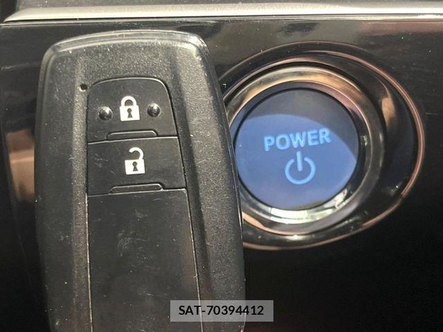 Toyota PRIUS 2018-04 7223744-6