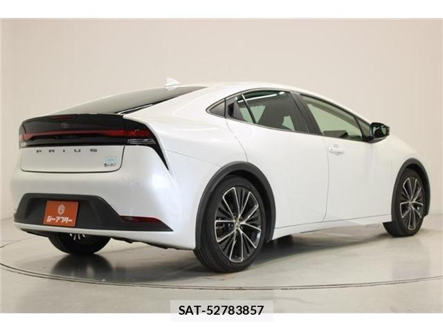 Toyota PRIUS 2023-02 7217082-11