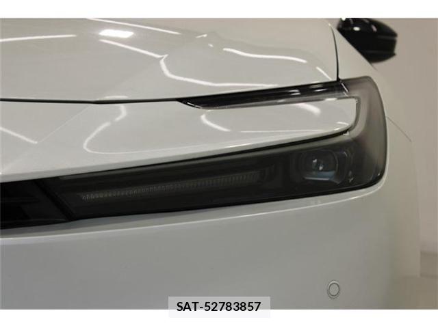 Toyota PRIUS 2023-02 7217082-14