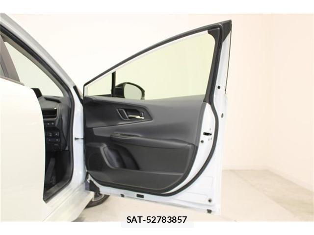 Toyota PRIUS 2023-02 7217082-28