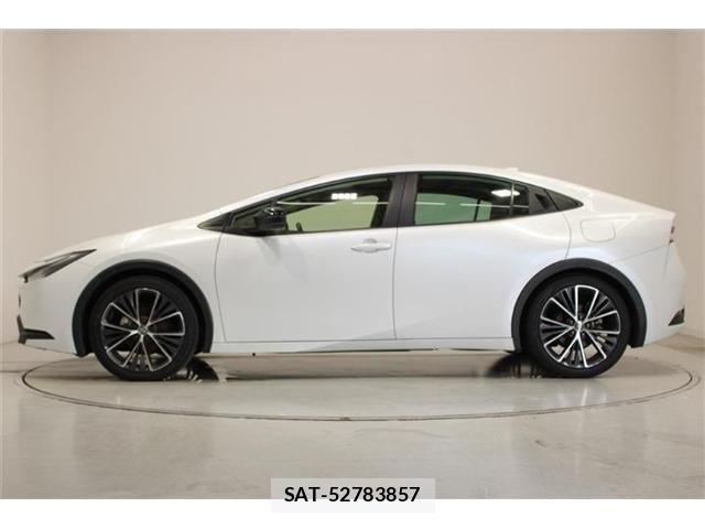 Toyota PRIUS 2023-02 7217082-8