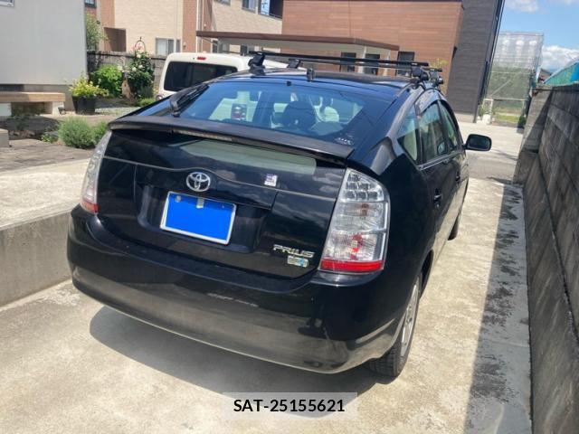 Toyota PRIUS 2009-11 7216637-18