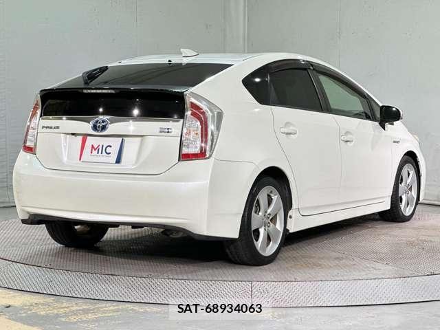 Toyota PRIUS 2012-08 7223653-4