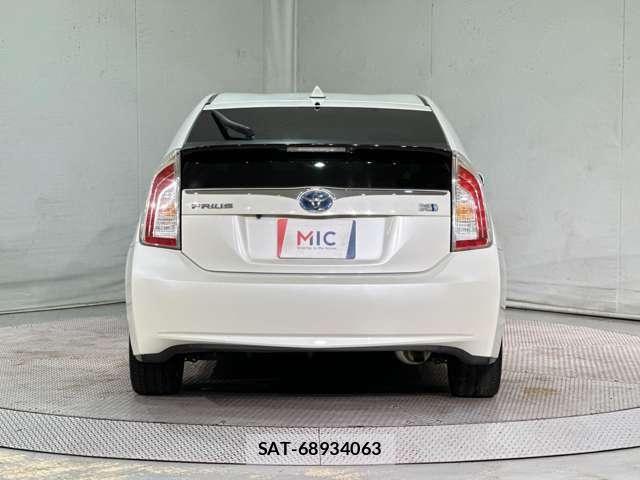 Toyota PRIUS 2012-08 7223653-5