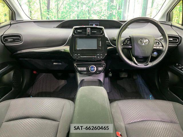 Toyota PRIUS 2019-07 7217372-1