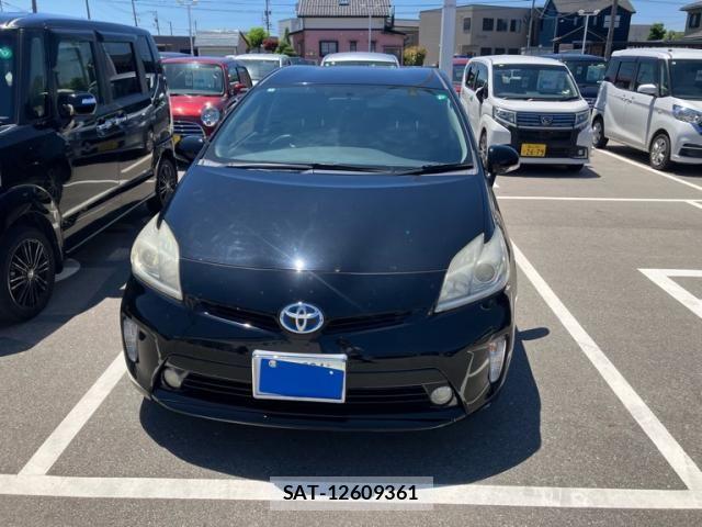 Toyota PRIUS 2013-06 7223660-1