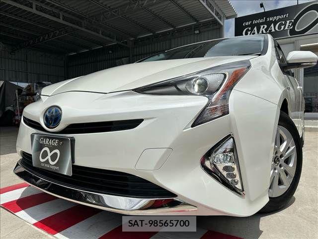 Toyota PRIUS 2017-06 7217150-12