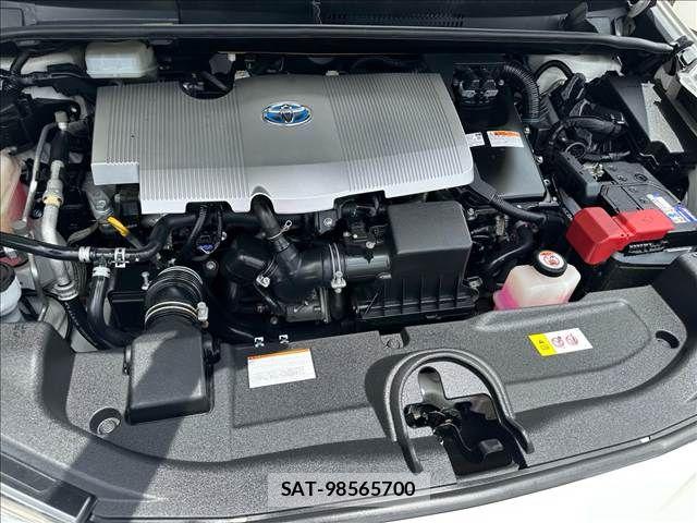 Toyota PRIUS 2017-06 7217150-15