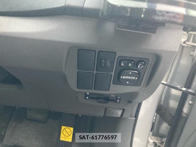 Toyota PRIUS 2010-01 7223623-9