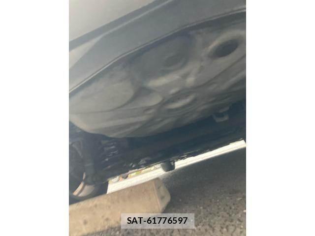 Toyota PRIUS 2010-01 7223623-17