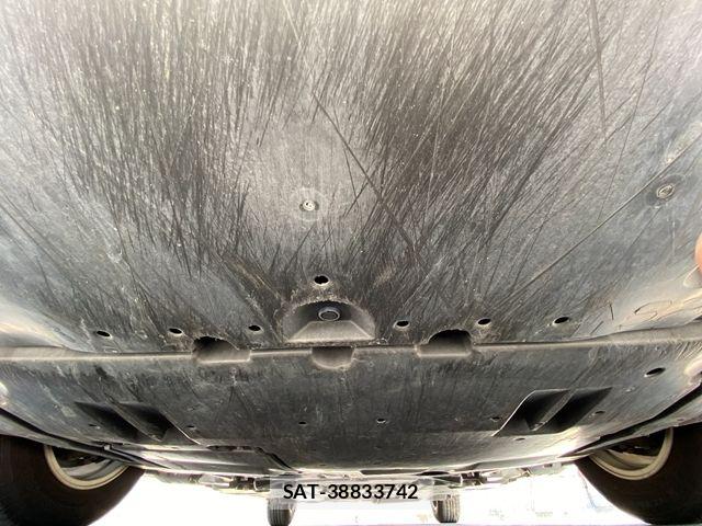 Toyota PRIUS 2019-02 7223755-27