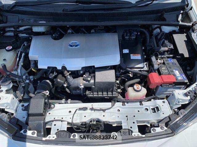 Toyota PRIUS 2019-02 7223755-28